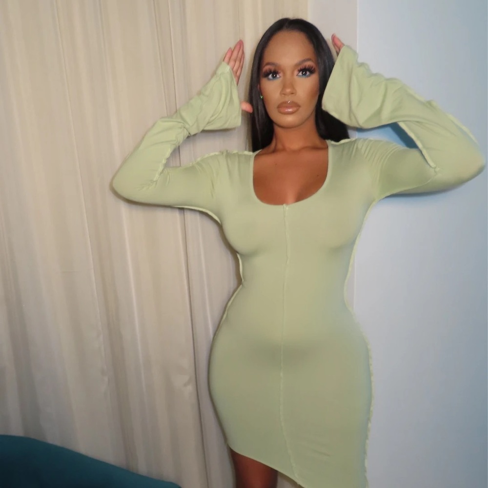💕😍❤️MAKE AN OFFER! SAGE MINI DRESS❤️😍💕 - Picture 1 of 4